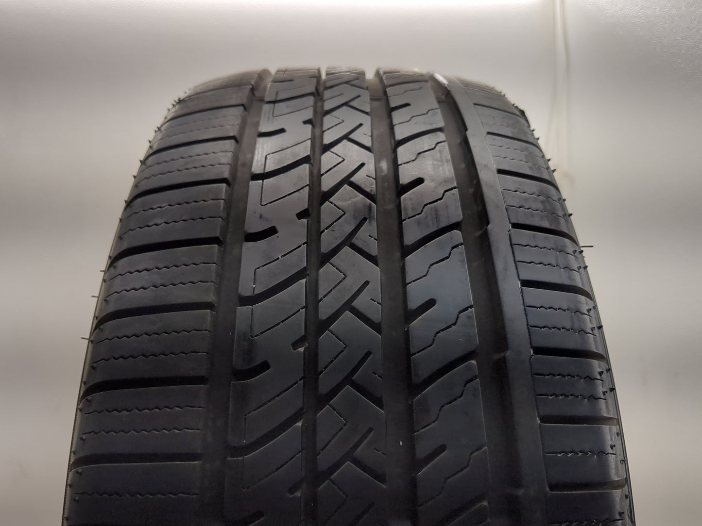 Used Tire 225/50R17 FALKEN PRO G5 A/S 94V - Tread Depth 10/32 - Oemusedautoparts1.com