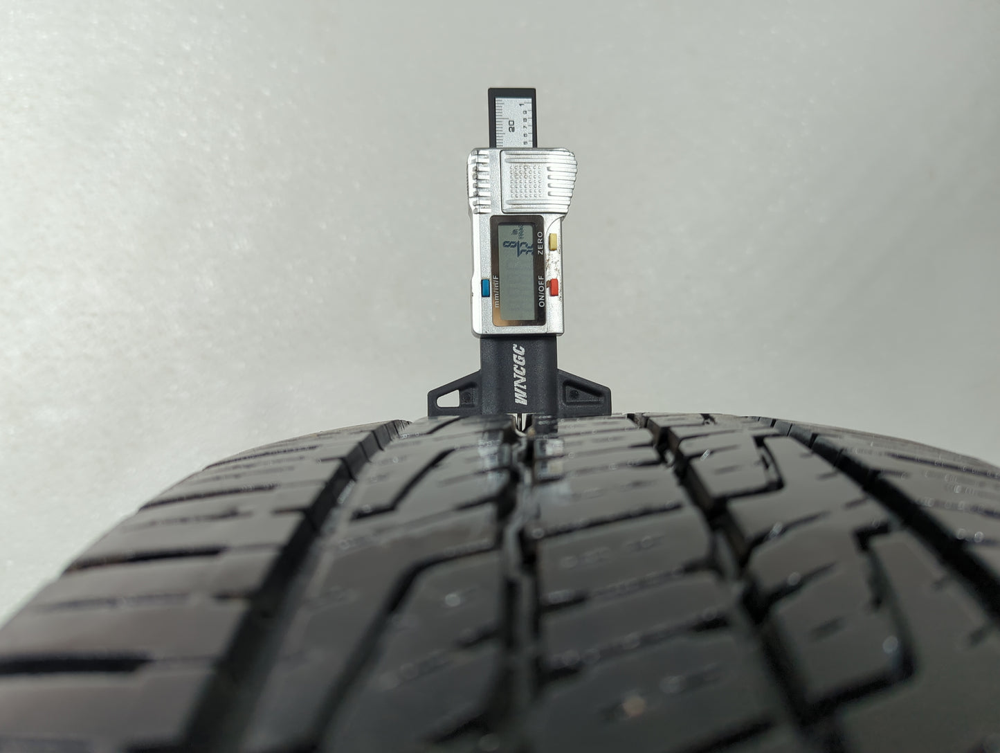Used Tire 245/70R17 GENERAL GRABBER 110S - Tread Depth 8/32 - Oemusedautoparts1.com