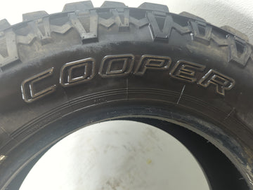 Used Tire 265/70R17 COOPER EVOLUTION M/T 121Q - Tread Depth 11/32