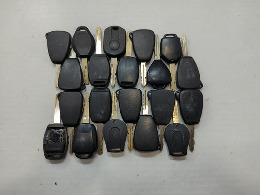 Lot of 25 Aftermarket Keyless Entry Remote Fob MIXED FCC IDS MIXED PART