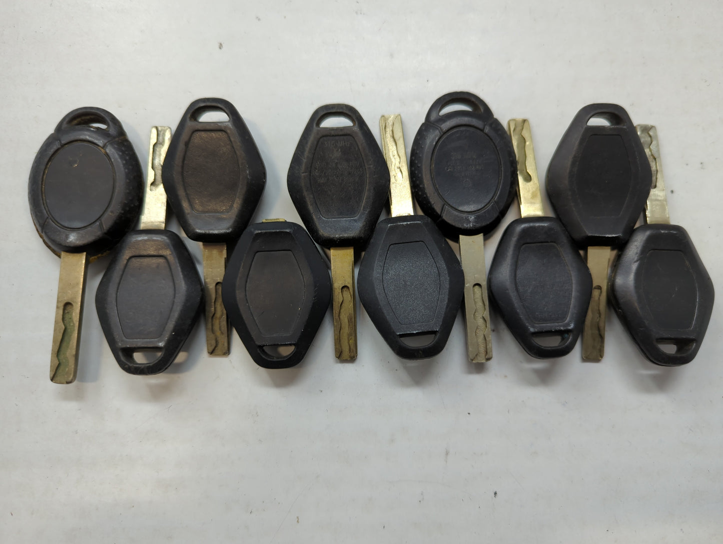 Lot of 10 Aftermarket Bmw Keyless Entry Remote Fob MIXED FCC IDS MIXED - Oemusedautoparts1.com