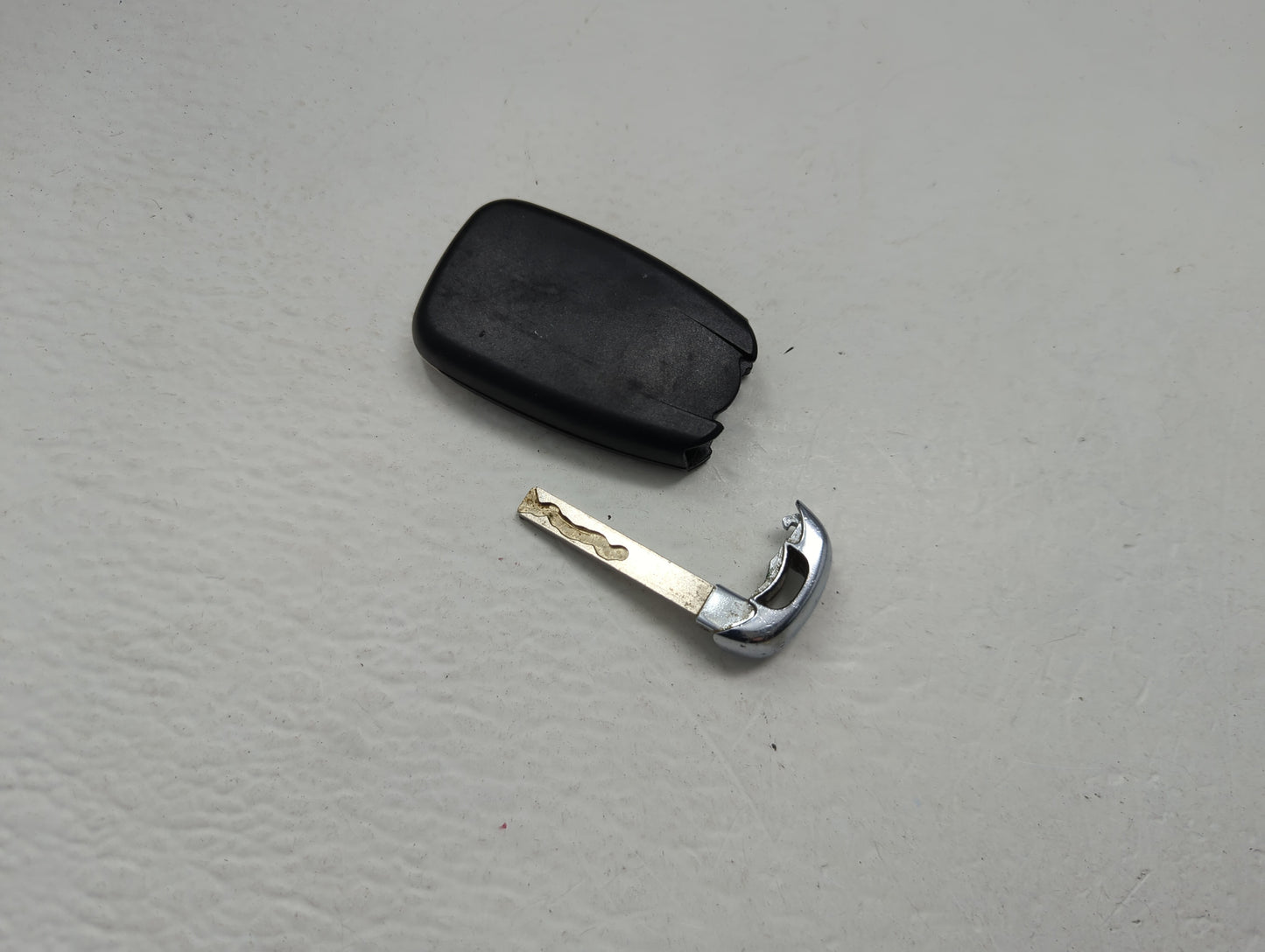 Chevrolet Keyless Entry Remote Fob 2AOKM-G4EAC RT-G9636 | RT-G4EACV5H 5 buttons - Oemusedautoparts1.com