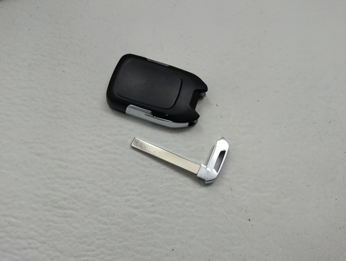 Chevrolet Keyless Entry Remote Fob 2AOKM-G1AA RT-G8278 | RT-G1AA6 6 buttons - Oemusedautoparts1.com