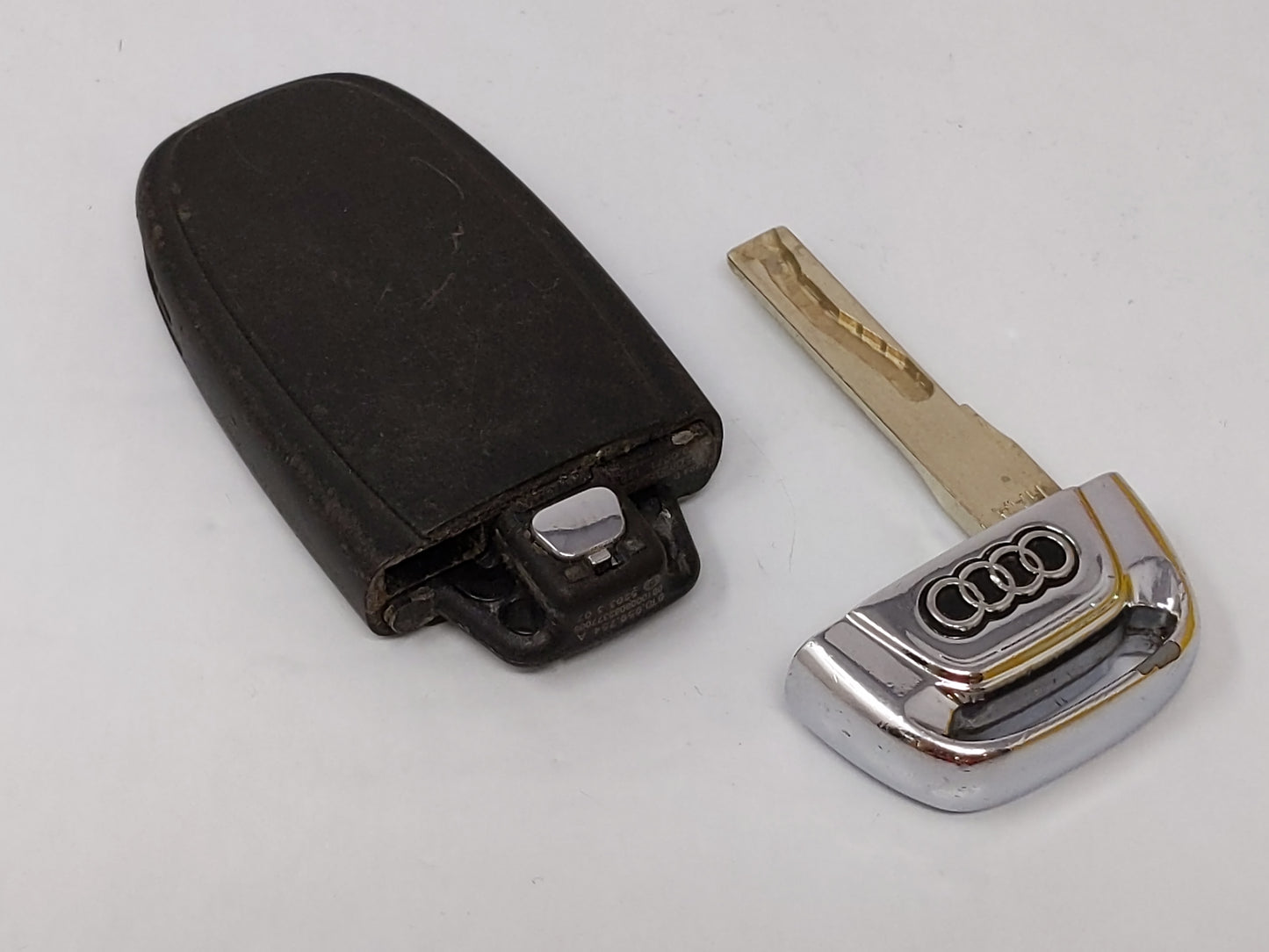 Audi Keyless Entry Remote Fob IYZFBSB802 4 buttons - Oemusedautoparts1.com