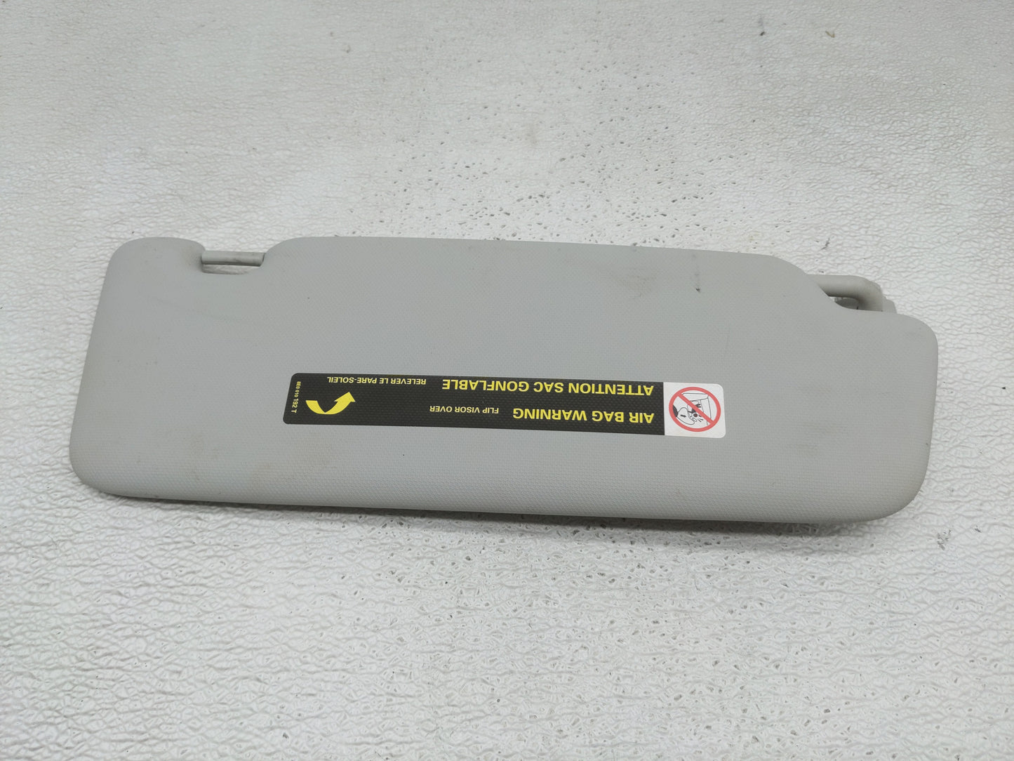 2013-2014 Audi Q5 Sun Visor Shade Replacement Passenger Right Mirror Fits Fits 2013 2014 2015 2016 OEM Used Auto Parts - Oem