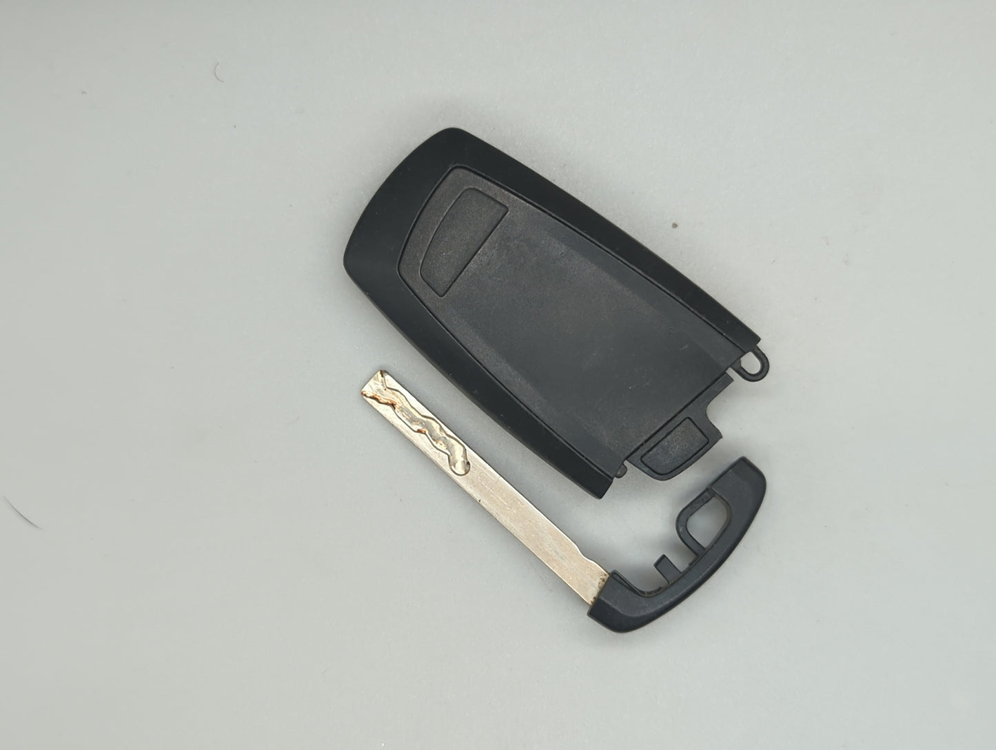 Bmw Keyless Entry Remote Fob YGOHUF5662 8053869-06 | 8 053 869-06 3 buttons - Oemusedautoparts1.com