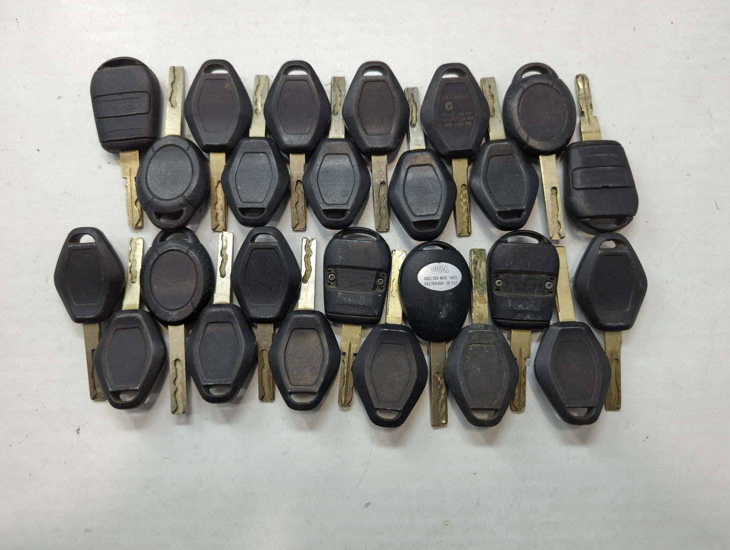 Lot of 25 Bmw Keyless Entry Remote Fob LX8-FZV | LX8 FZV | LX8FZV MIXED - Oemusedautoparts1.com