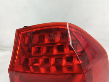0 Bmw 335i Xdrive Tail Light Assembly Passenger Right OEM Fits Fits 209 2010 2011 OEM Used Auto Parts