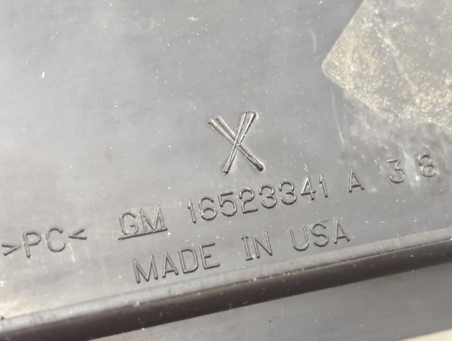 1999-2000 Buick Regal Passenger Right Side Deck Lid Mounted Tail Light - Oemusedautoparts1.com