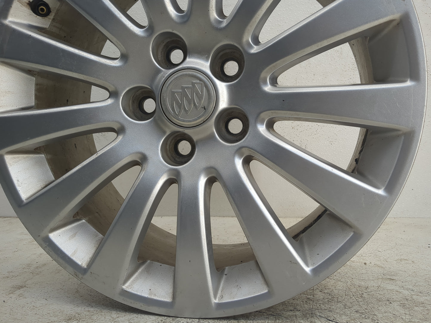 2011-2013 Buick Regal Oem Wheel Rim - Oemusedautoparts1.com