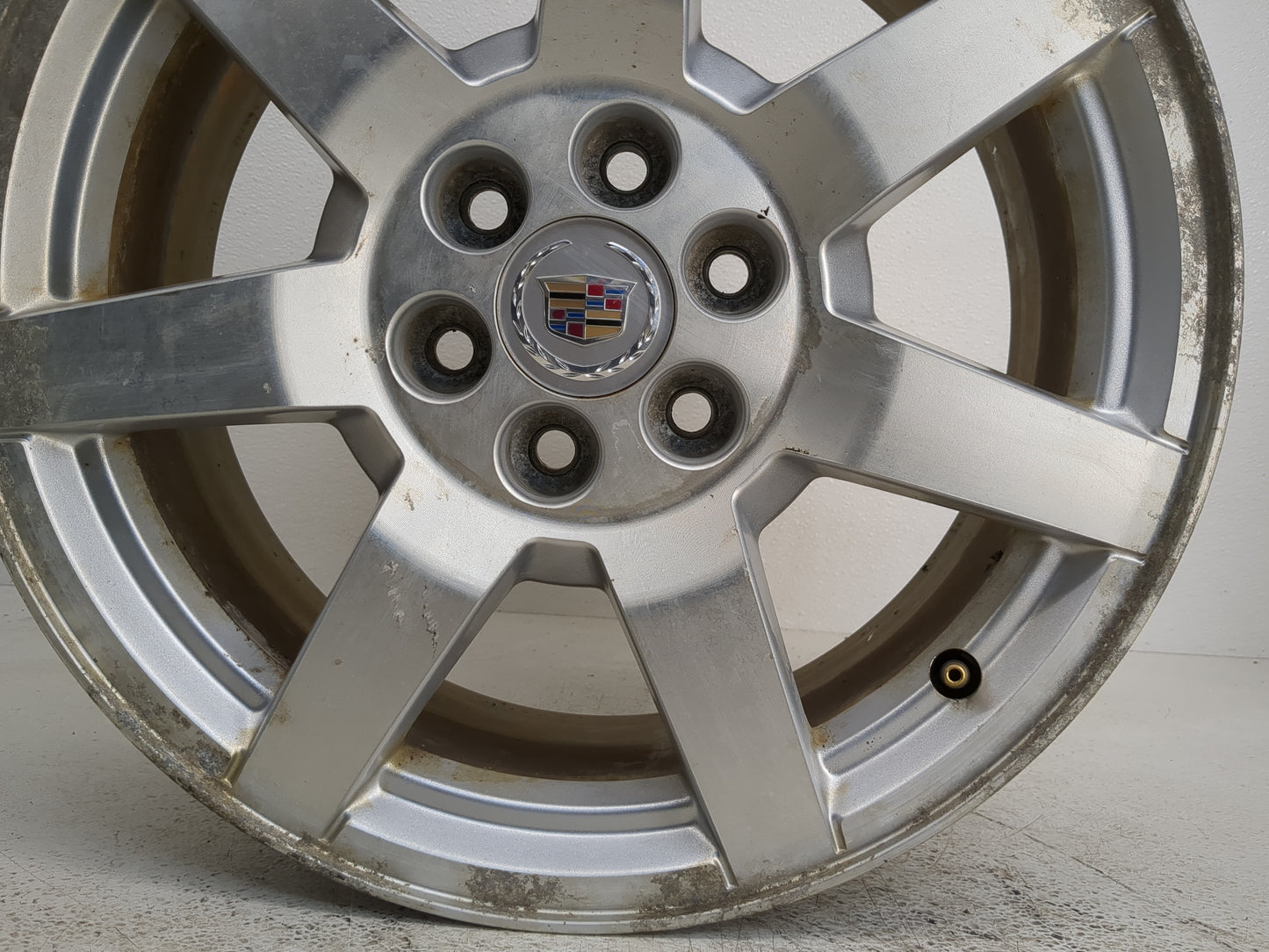 2006-2009 Cadillac Srx Oem Wheel Rim 1243637 - Oemusedautoparts1.com