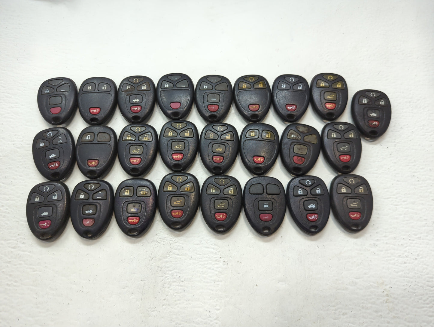 Lot of 25 Chevrolet Keyless Entry Remote Fob OUC60221 | OUC60270 MIXED - Oemusedautoparts1.com