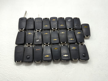 Lot of 25 Chevrolet Keyless Entry Remote Fob MIXED FCC IDS MIXED PART
