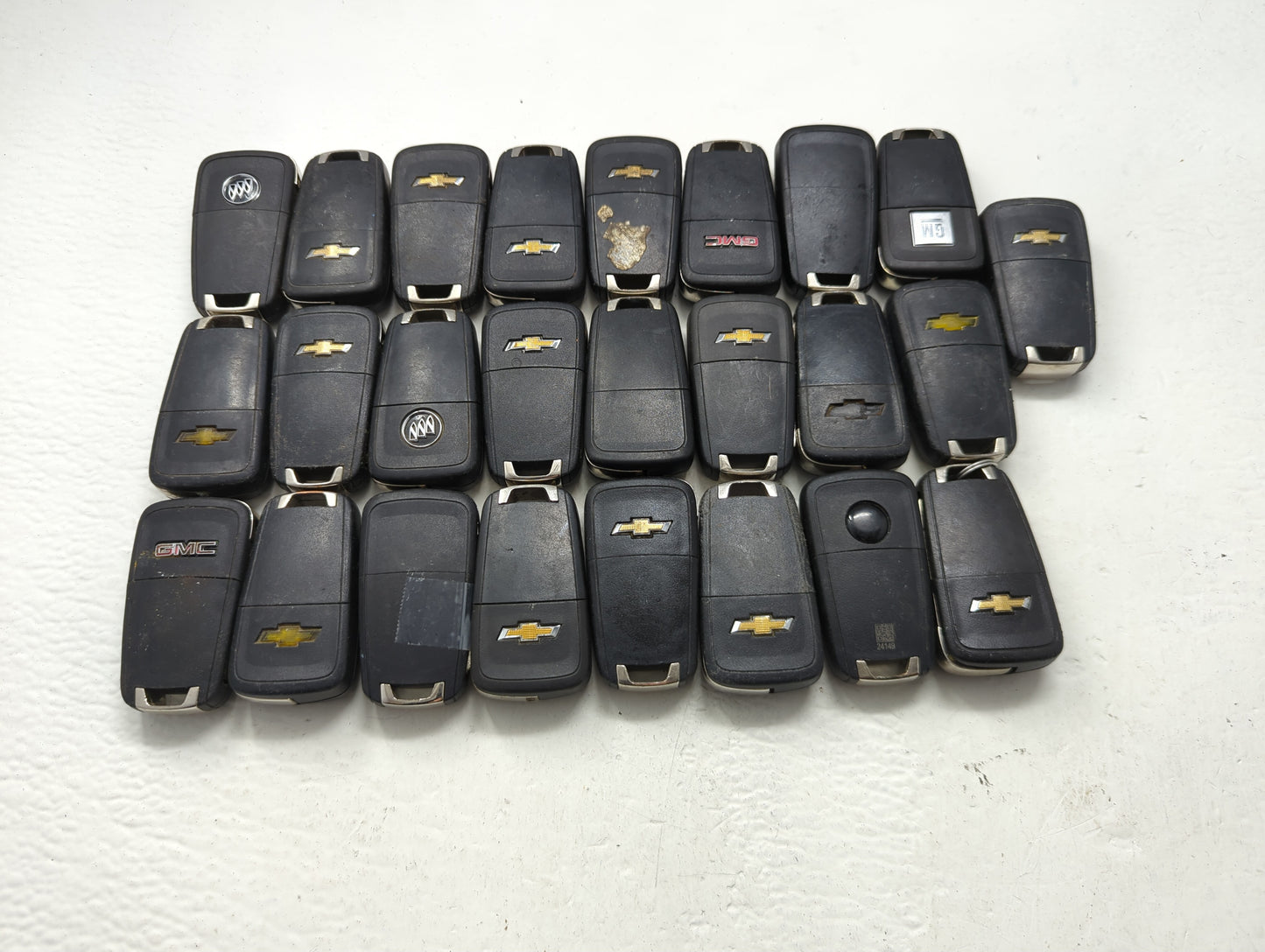 Lot of 25 Chevrolet Keyless Entry Remote Fob AVL-B01T1AC | 2AOKM-GV11 | - Oemusedautoparts1.com