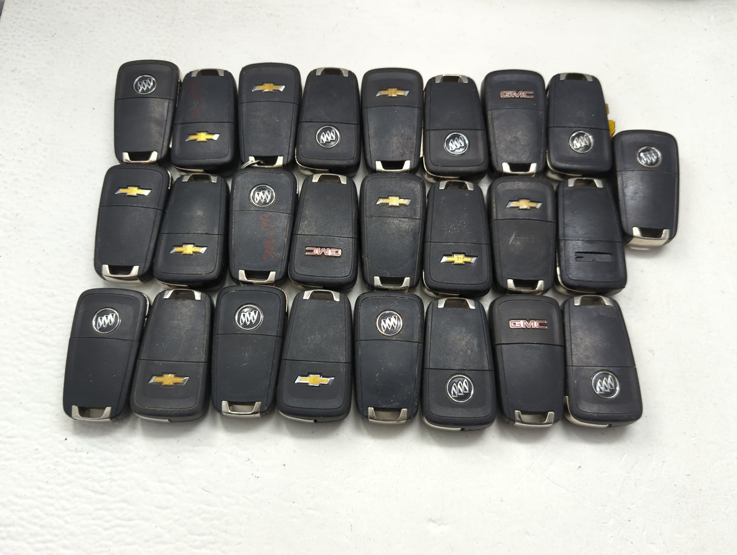 Lot of 25 Chevrolet Keyless Entry Remote Fob P409MK74940931 | - Oemusedautoparts1.com