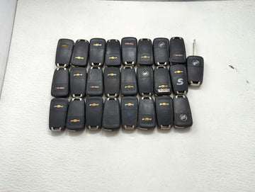 Lot of 25 Chevrolet Keyless Entry Remote Fob MIXED FCC IDS MIXED PART 1476725