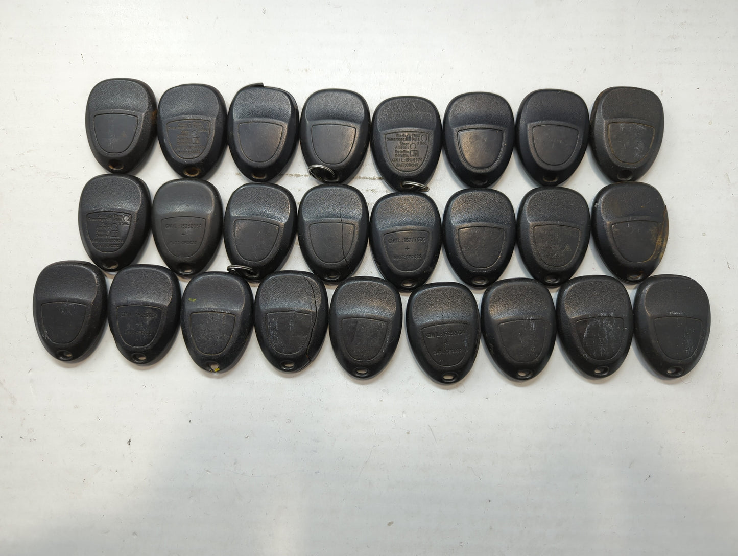 Lot of 25 Chevrolet Keyless Entry Remote Fob MIXED FCC IDS MIXED PART - Oemusedautoparts1.com