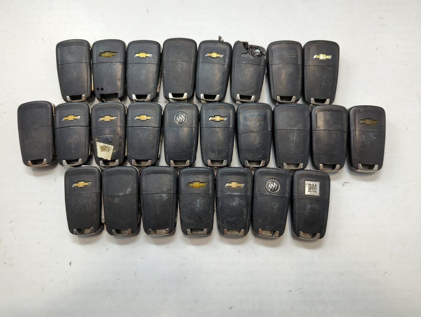 Lot of 25 Chevrolet Keyless Entry Remote Fob MIXED FCC IDS MIXED PART - Oemusedautoparts1.com