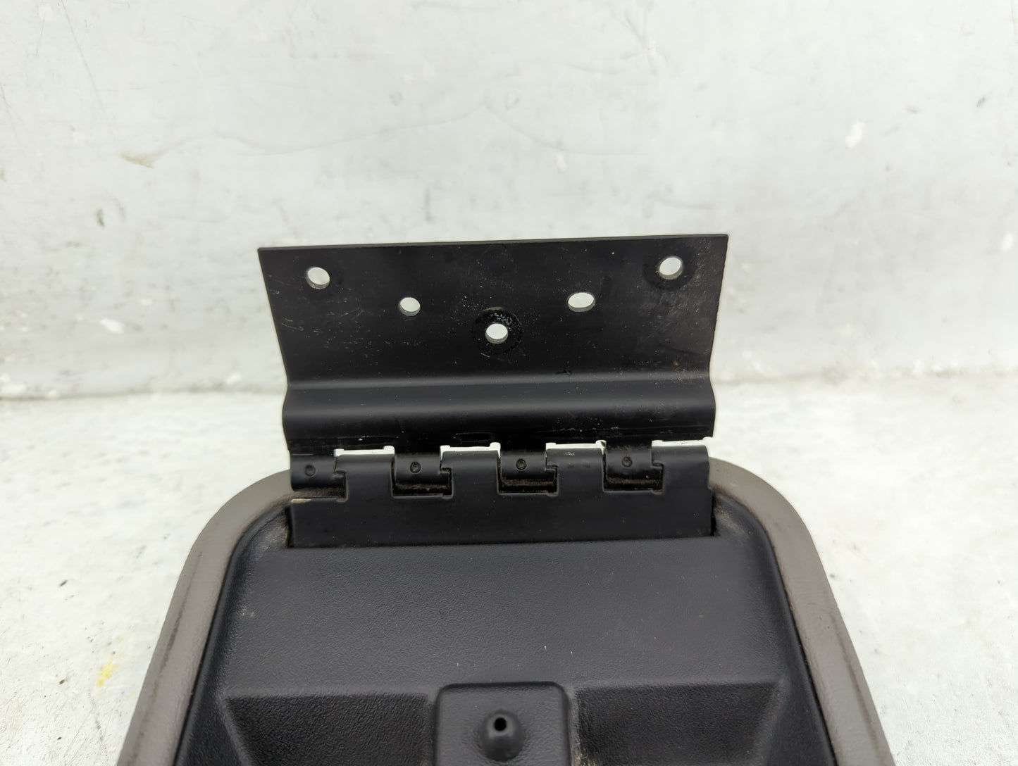 0 Chevrolet Blazer Center Console Armrest Cover Lid Fits OEM Used Auto Parts - Oemusedautoparts1.com