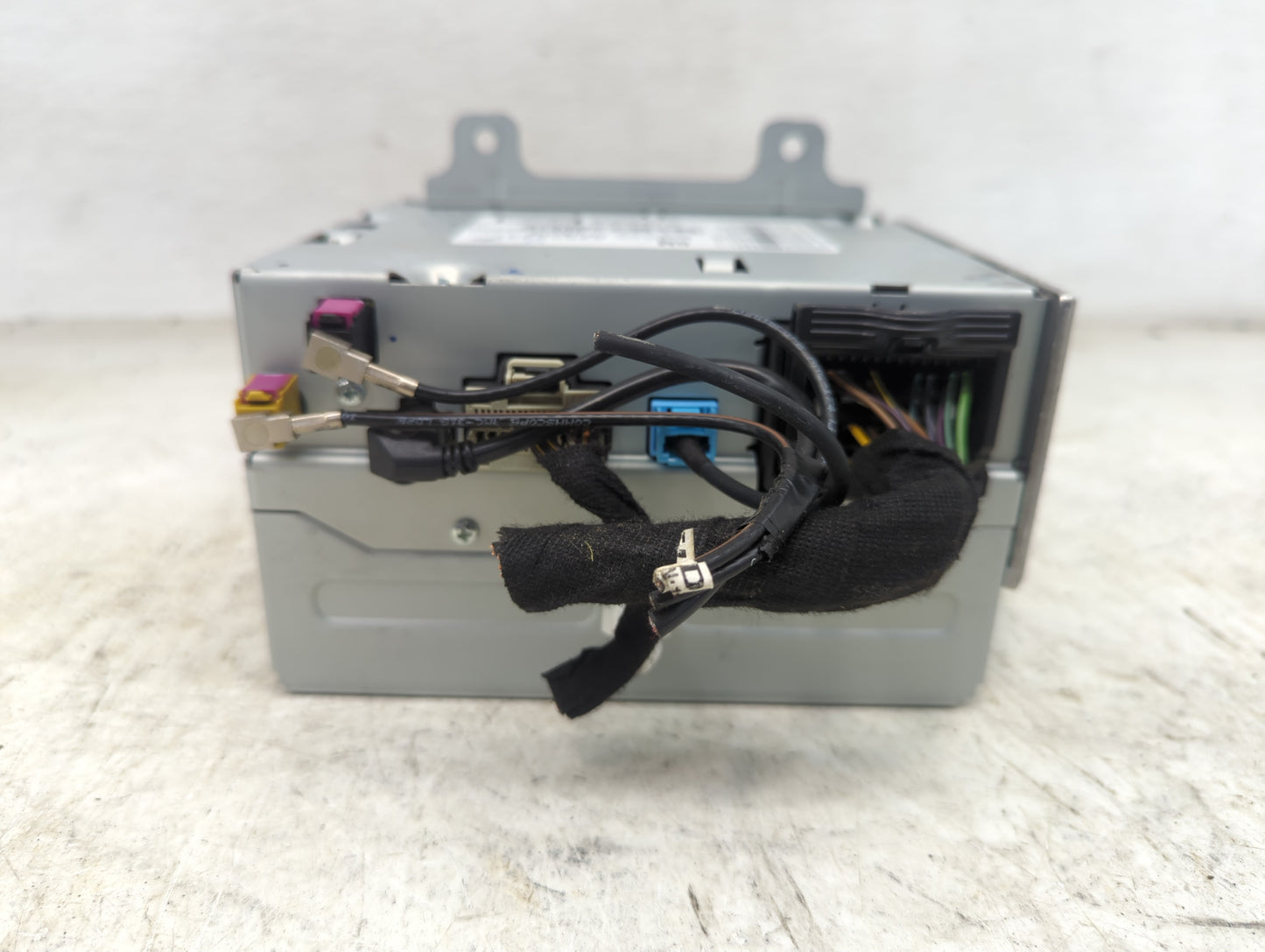 2013 Chevrolet Cruze Radio AM FM Cd Player Receiver Replacement Fits OEM Used Auto Parts - Oemusedautoparts1.com