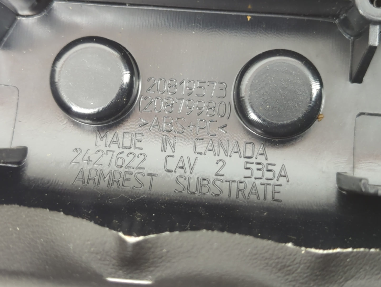 2014-2015 Chevrolet Equinox Center Console Armrest Cover Lid Fits Fits 2014 2015 OEM Used Auto Parts - Oemusedautoparts1.com