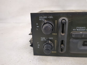 0 Chevrolet K3500 Radio AM FM Cd Player Receiver Replacement Fits OEM Used Auto Parts