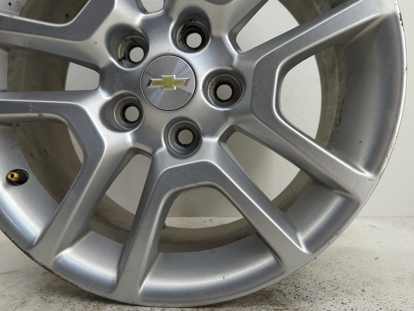 2013-2014 Chevrolet Malibu Oem Wheel Rim - Oemusedautoparts1.com