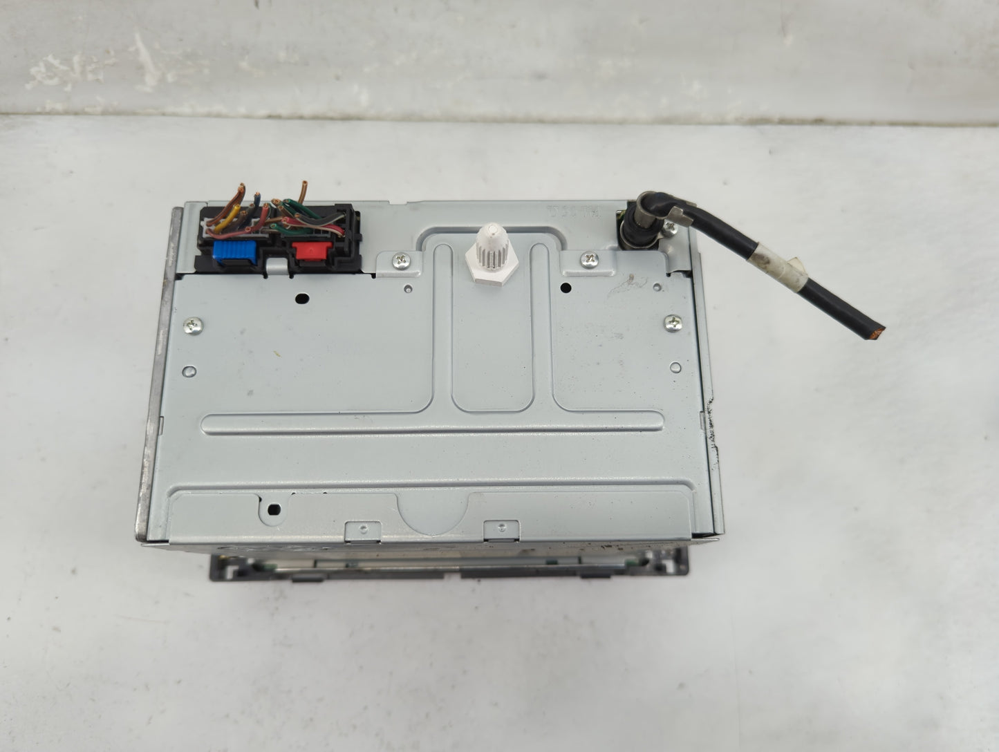 2009-2012 Chevrolet Malibu Radio AM FM Cd Player Receiver Replacement Fits Fits 2009 2010 2011 2012 OEM Used Auto Parts - Oe