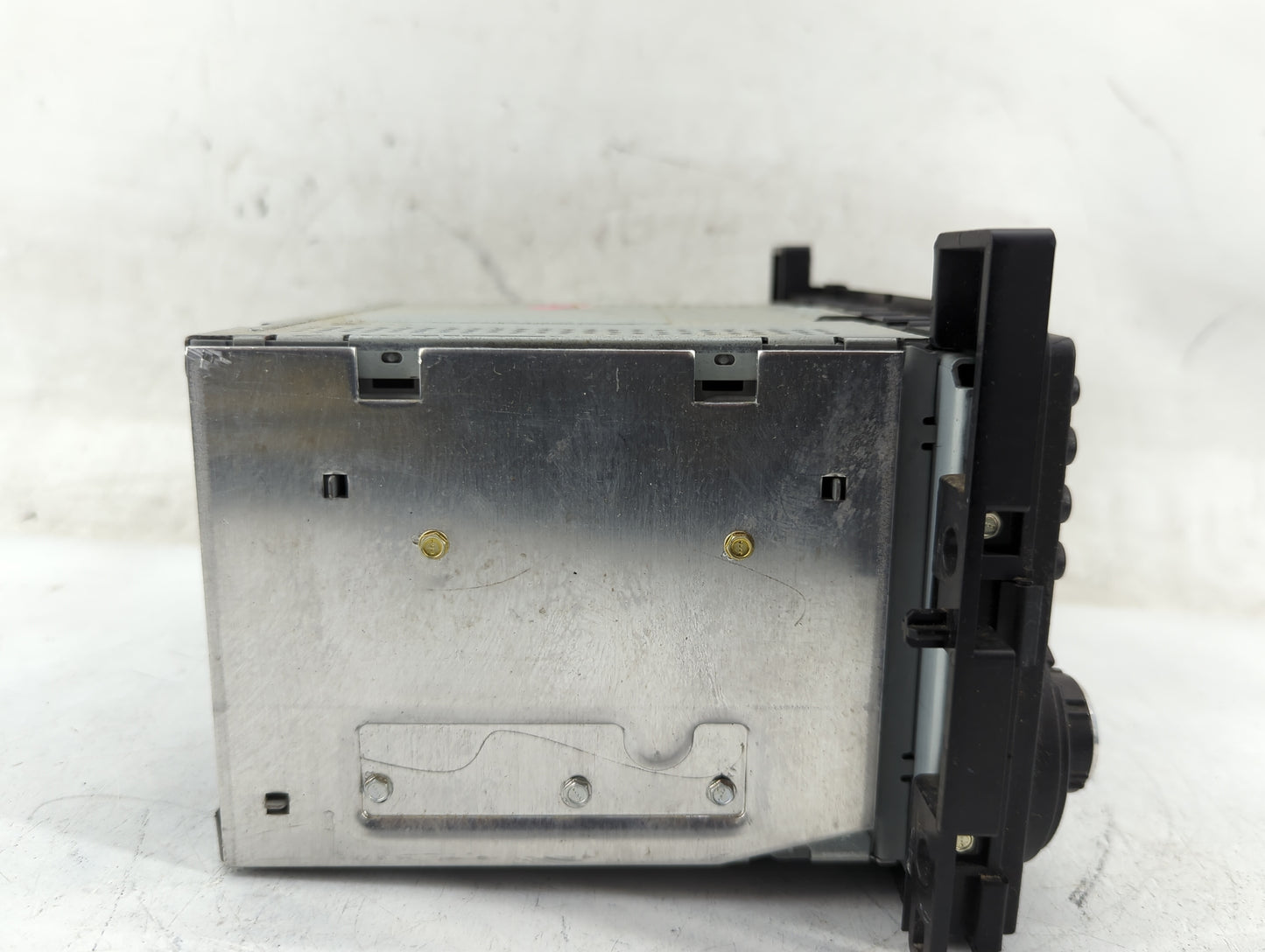 2004-2006 Chevrolet Malibu Radio AM FM Cd Player Receiver Replacement Fits Fits 2004 2005 2006 OEM Used Auto Parts - Oemused