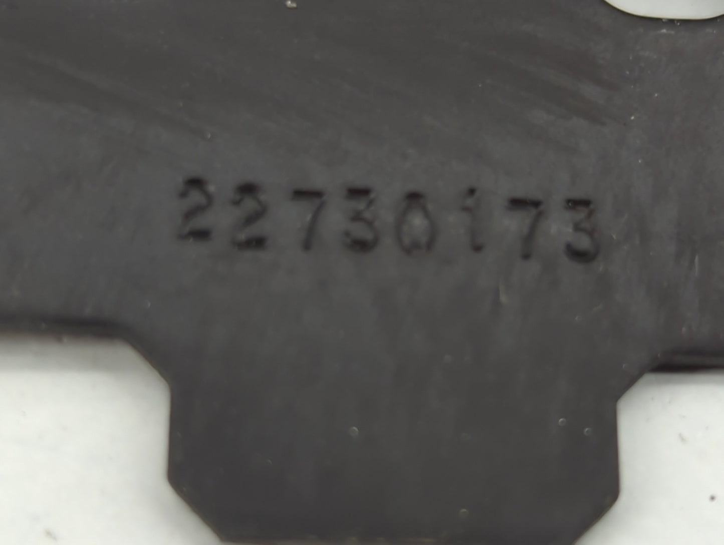 2006-2007 Chevrolet Malibu Center Console Armrest Cover Lid Fits Fits 2006 2007 OEM Used Auto Parts - Oemusedautoparts1.com
