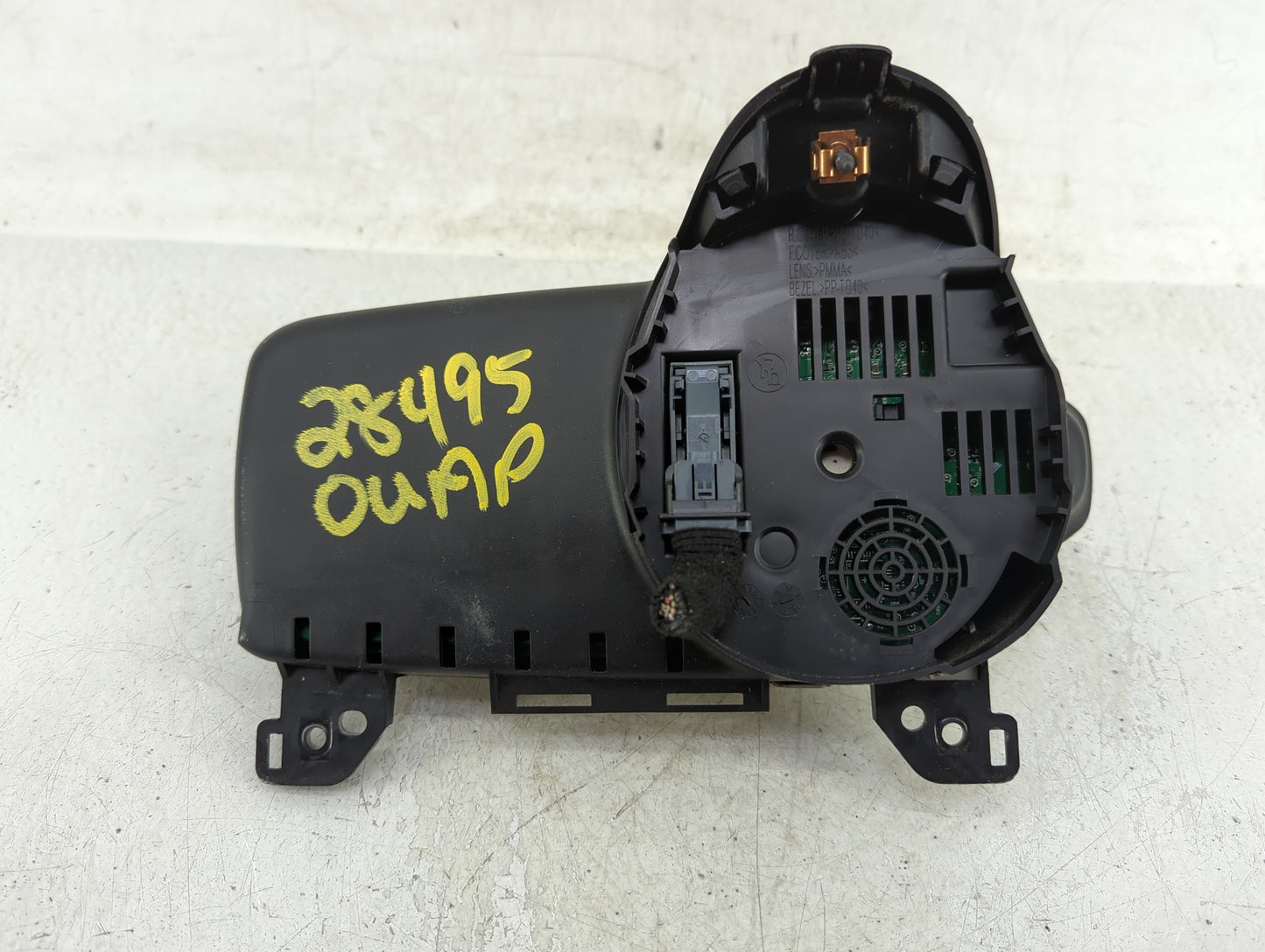 2013-2014 Chevrolet Sonic Instrument Cluster Speedometer Gauges Fits Fits 2013 2014 OEM Used Auto Parts - Oemusedautoparts1.