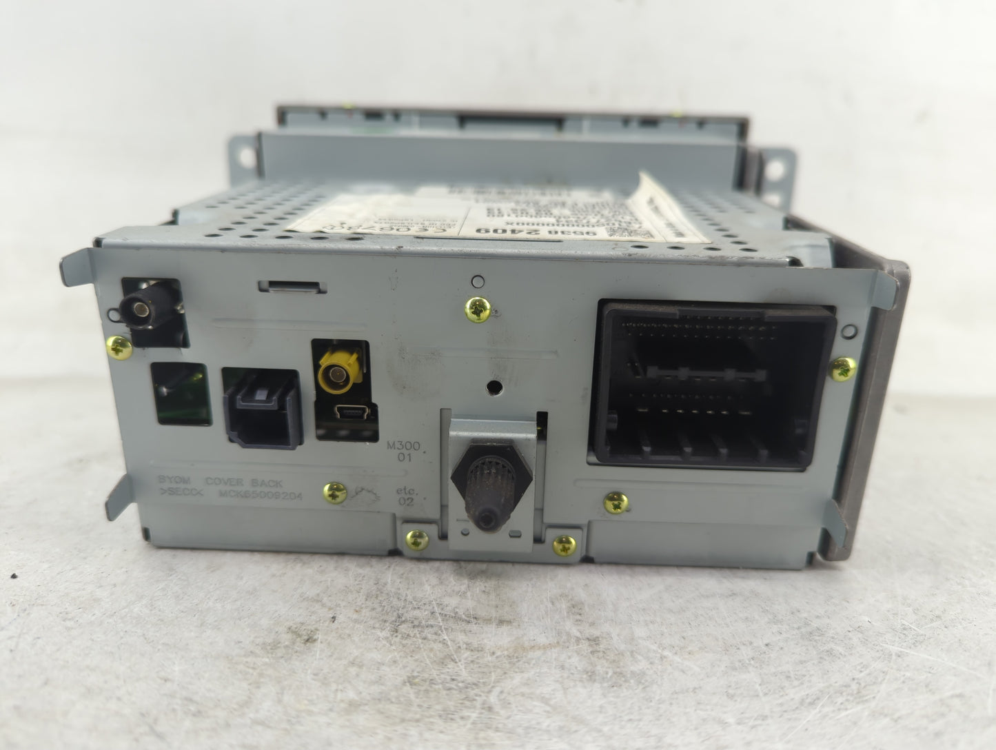 2013-2015 Chevrolet Spark Radio AM FM Cd Player Receiver Replacement Fits Fits 2013 2014 2015 OEM Used Auto Parts - Oemuseda