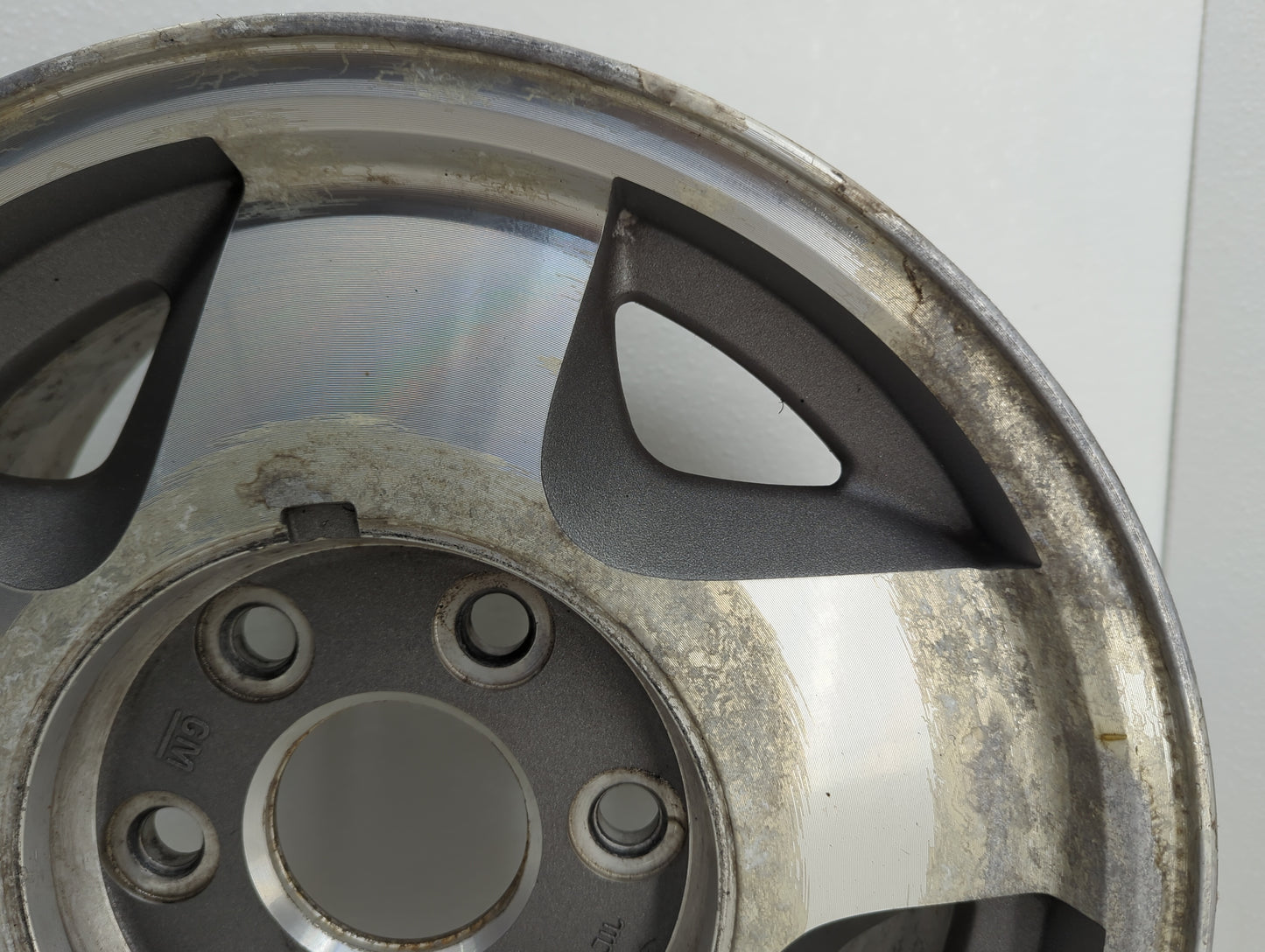 1995-1999 Chevrolet Tahoe Oem Wheel Rim 1088142 - Oemusedautoparts1.com