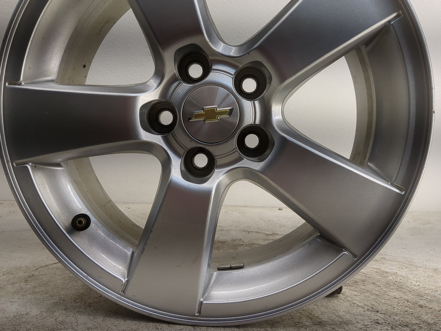 2014-2016 Chevrolet Trax Oem Wheel Rim - Oemusedautoparts1.com