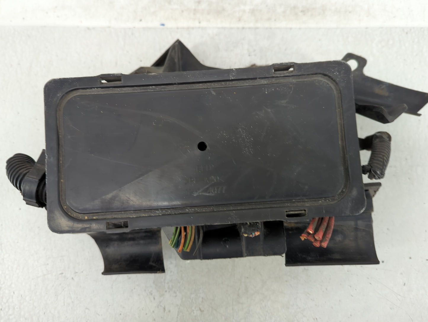 2000-2001 Chevrolet Venture Fusebox Fuse Box Panel Relay Module Fits Fits 2000 2001 OEM Used Auto Parts - Oemusedautoparts1.