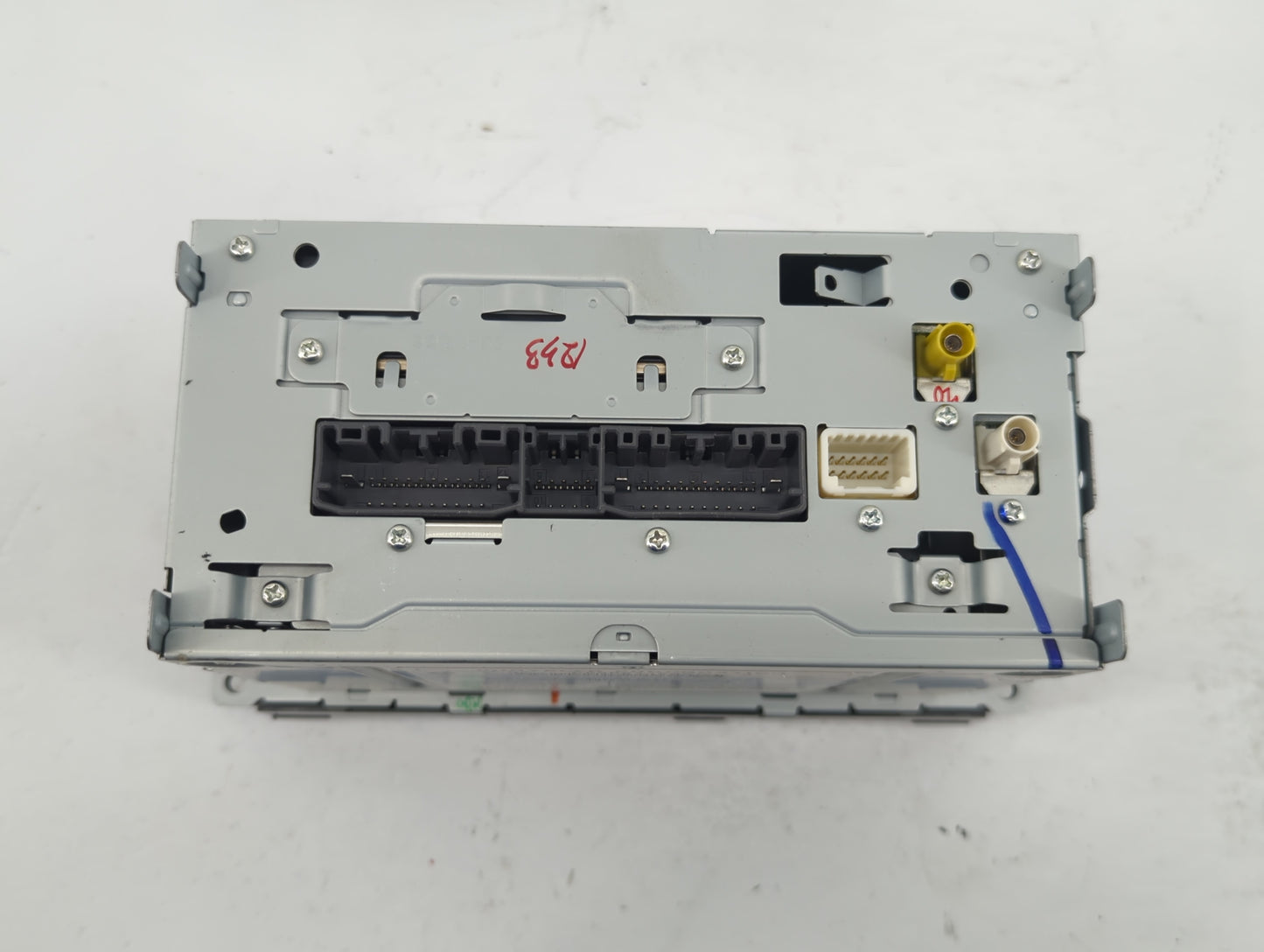 2011-2014 Chrysler 200 Radio AM FM Cd Player Receiver Replacement Fits Fits 2011 2012 2013 2014 OEM Used Auto Parts - Oemuse