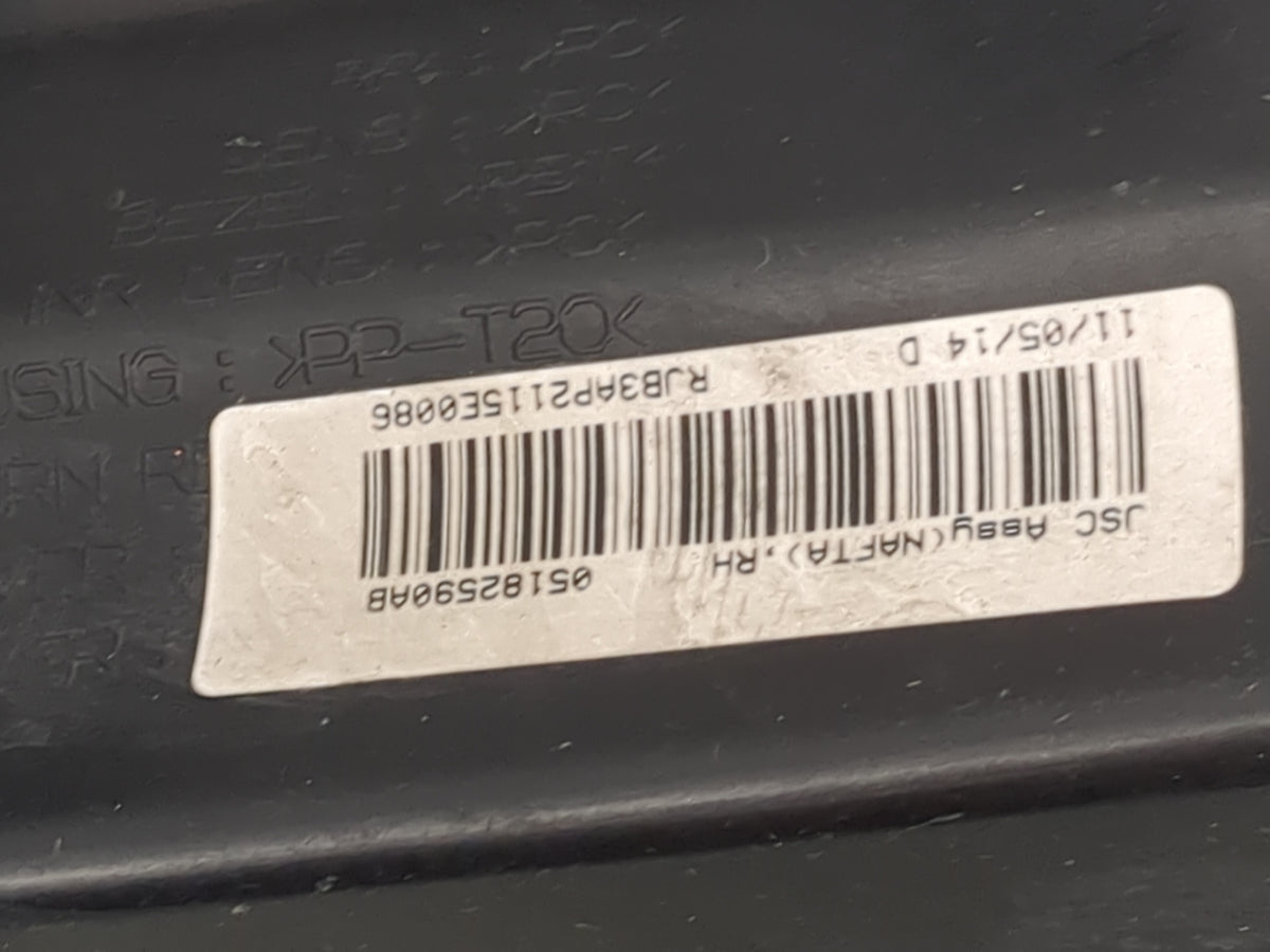 2011-2014 Chrysler 200 Tail Light Assembly Passenger Right OEM Fits Fits 2011 2012 2013 2014 OEM Used Auto Parts - Oemusedau