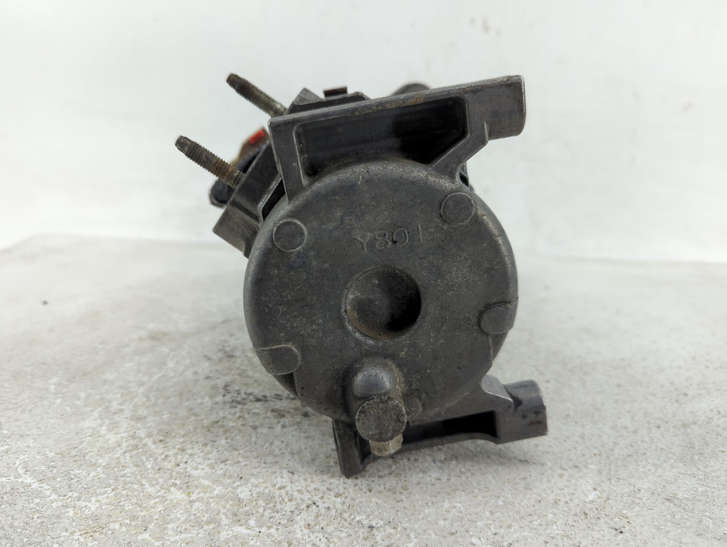 2001-2002 Chrysler Town & Country Air Conditioning A/c Ac Compressor Oem - Oemusedautoparts1.com