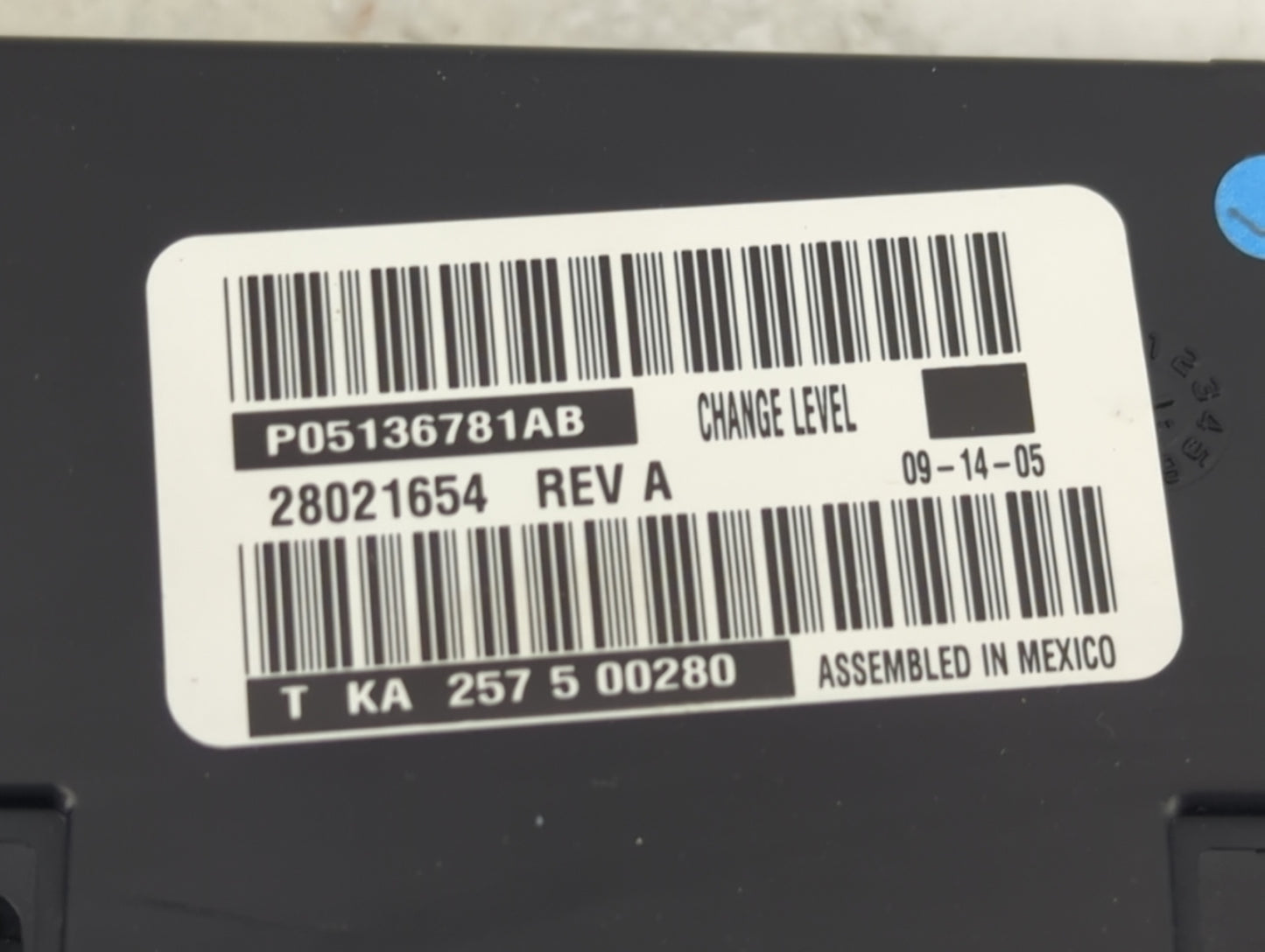 2005-2007 Chrysler Town & Country Climate Control Module Temperature AC/Heater Replacement Fits Fits 2005 2006 2007 OEM Used