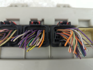 2006 Chrysler Town & Country Body Control Module Bcm Inner Cabin Fuse Box