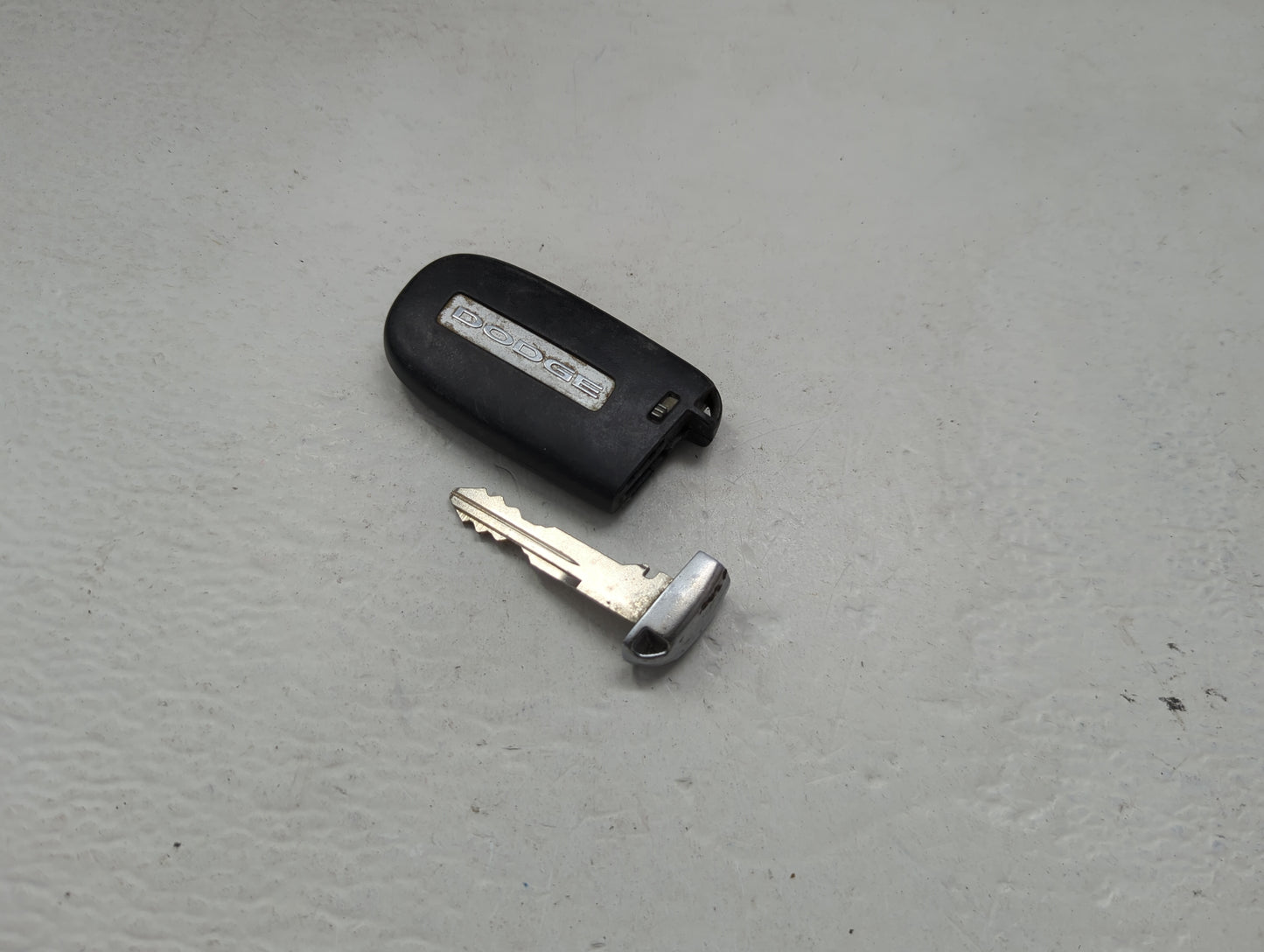 Dodge Keyless Entry Remote Fob M3n-40821302 56046759AF 5 buttons - Oemusedautoparts1.com