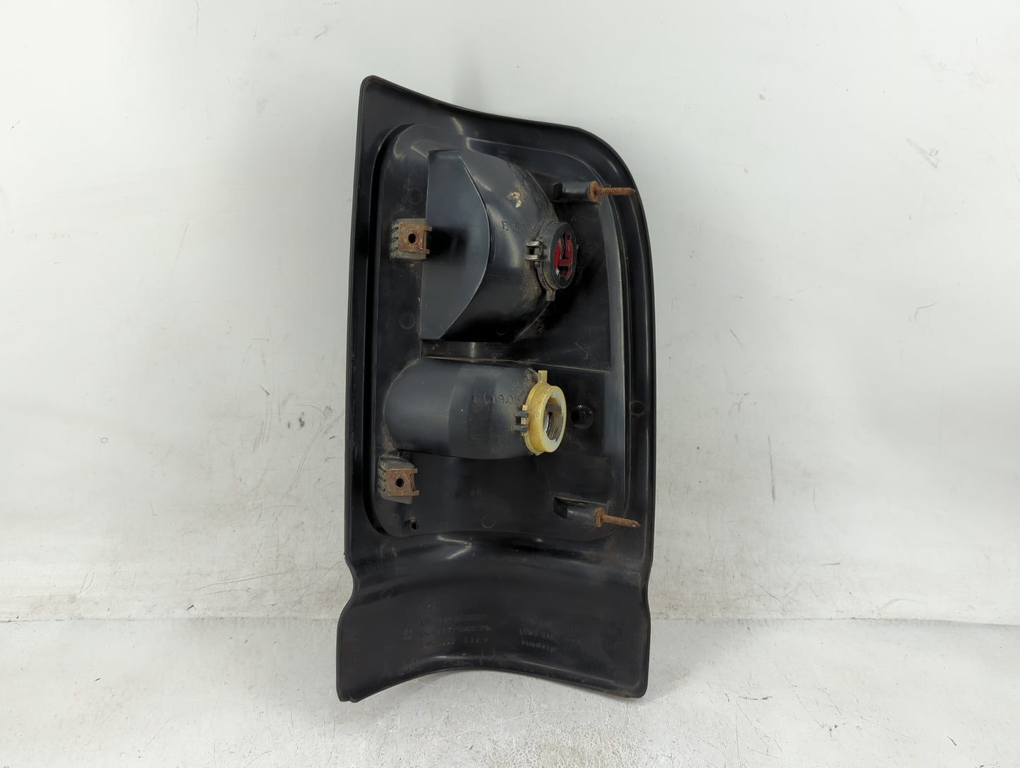 1994-2001 Dodge Ram 1500 Tail Light Assembly Driver Left OEM Fits Fits 1994 1995 1996 1997 1998 1999 2000 2001 2002 OEM Used