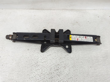 2007 Dodge Ram 1500 Spare Scissor Car Jack