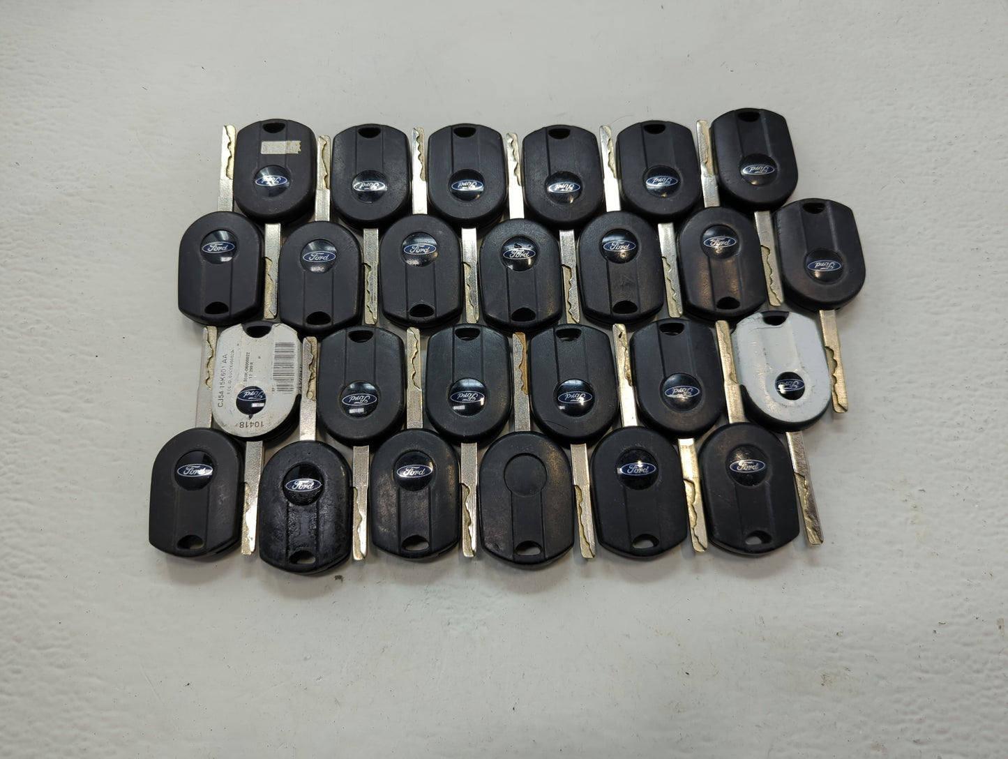 Lot of 25 Ford Keyless Entry Remote Fob OUCD6000022 MIXED PART NUMBERS - Oemusedautoparts1.com