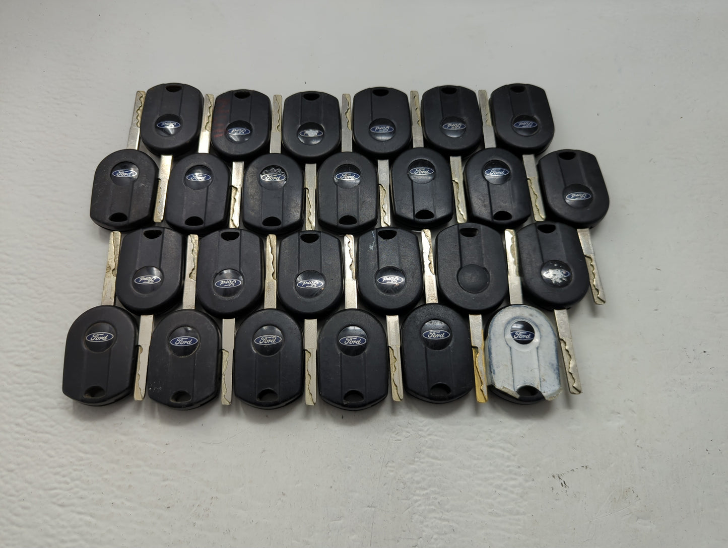 Lot of 25 Ford Keyless Entry Remote Fob OUCD6000022 - Oemusedautoparts1.com