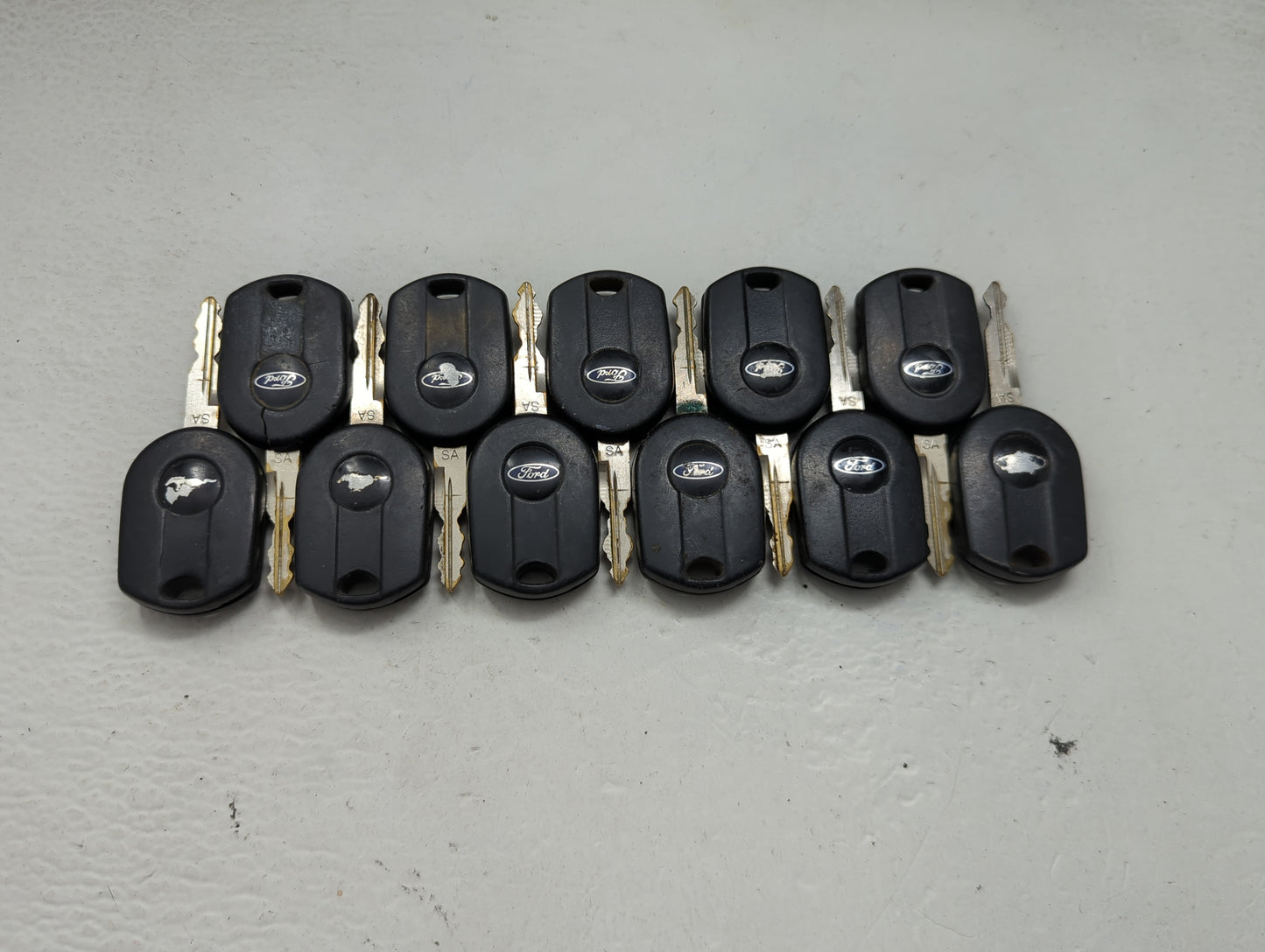 Lot of 11 Ford Keyless Entry Remote Fob MIXED FCC IDS 1476219 - Oemusedautoparts1.com
