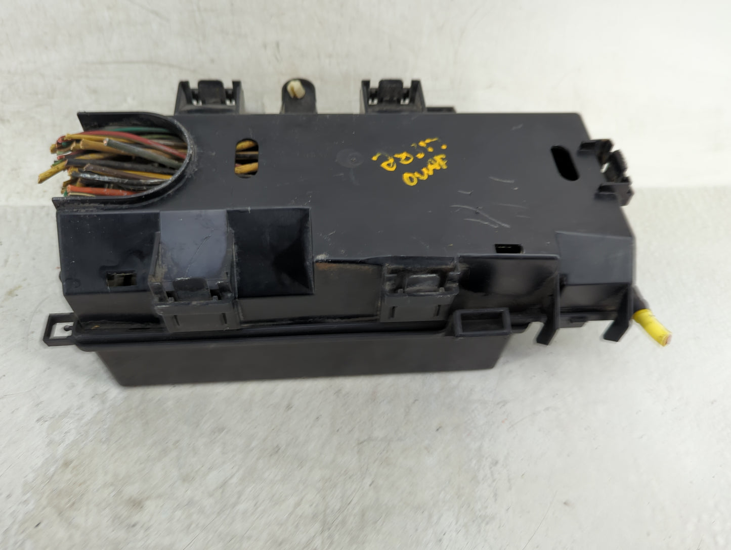 2000-2004 Ford E-250 Fusebox Fuse Box Panel Relay Module Fits Fits 2000 2001 2002 2003 2004 OEM Used Auto Parts - Oemusedaut