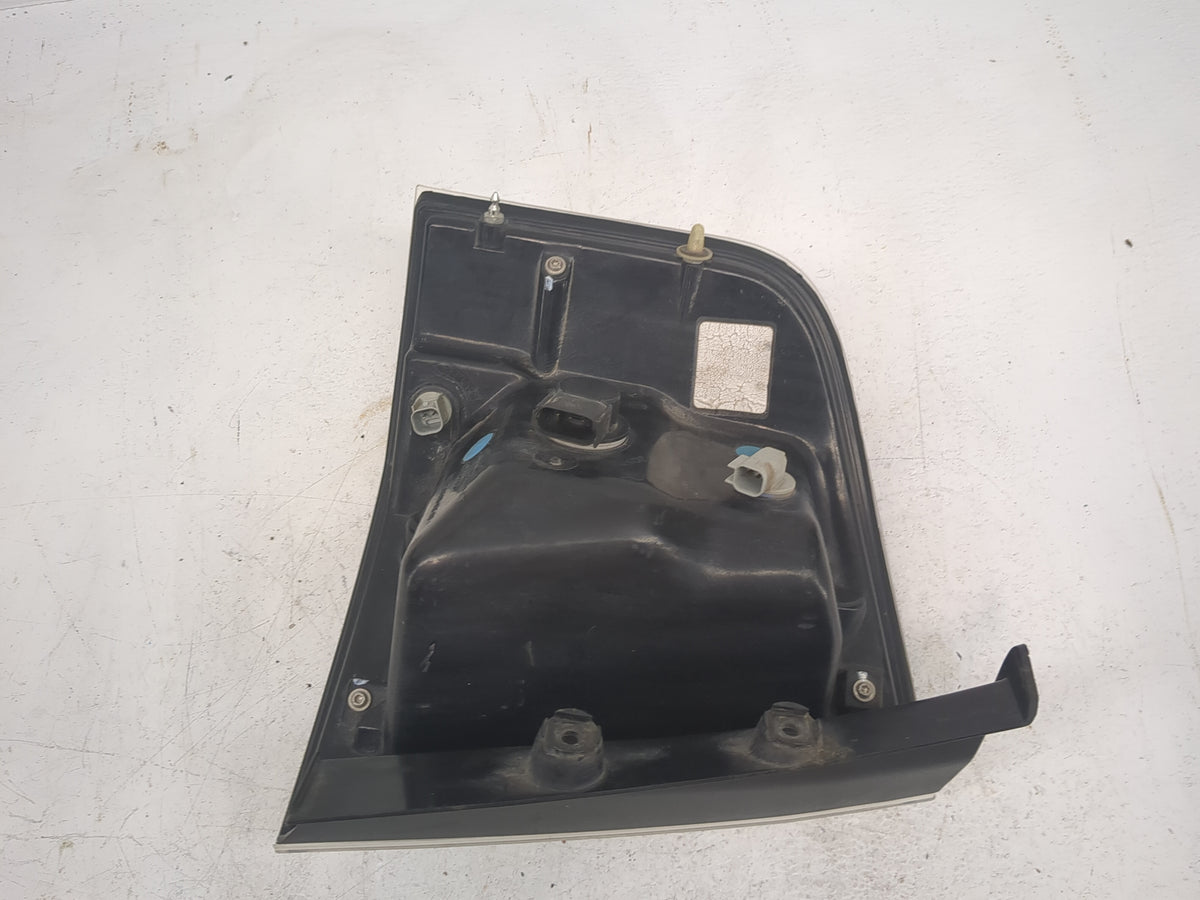 2007-2010 Ford Edge Tail Light Assembly Passenger Right OEM Fits Fits 2007 2008 2009 2010 OEM Used Auto Parts - Oemusedautop