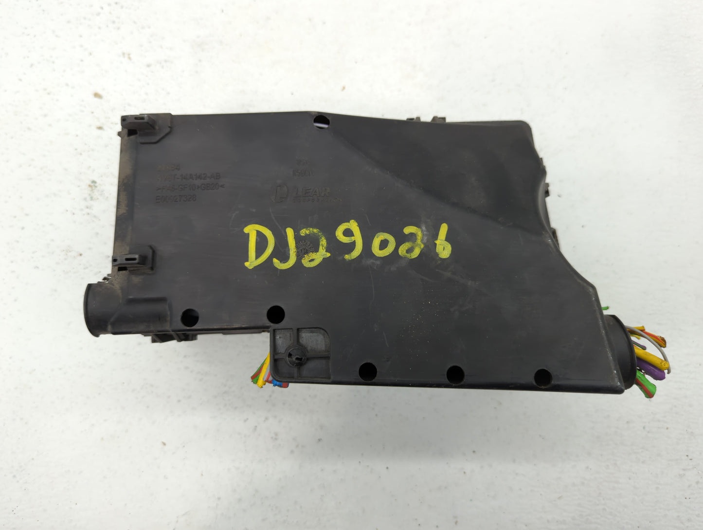 2013-2016 Ford Escape Fusebox Fuse Box Panel Relay Module P/N:AV6T-14A142-AB Fits Fits 2013 2014 2015 2016 OEM Used Auto Par