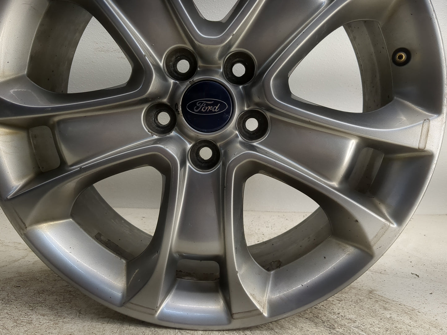 2013-2016 Ford Escape Oem Wheel Rim 1280488 - Oemusedautoparts1.com